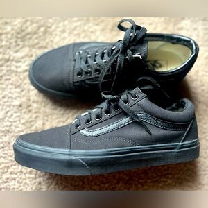 Men VANS Old Skool Black & Black Shoes Size 8